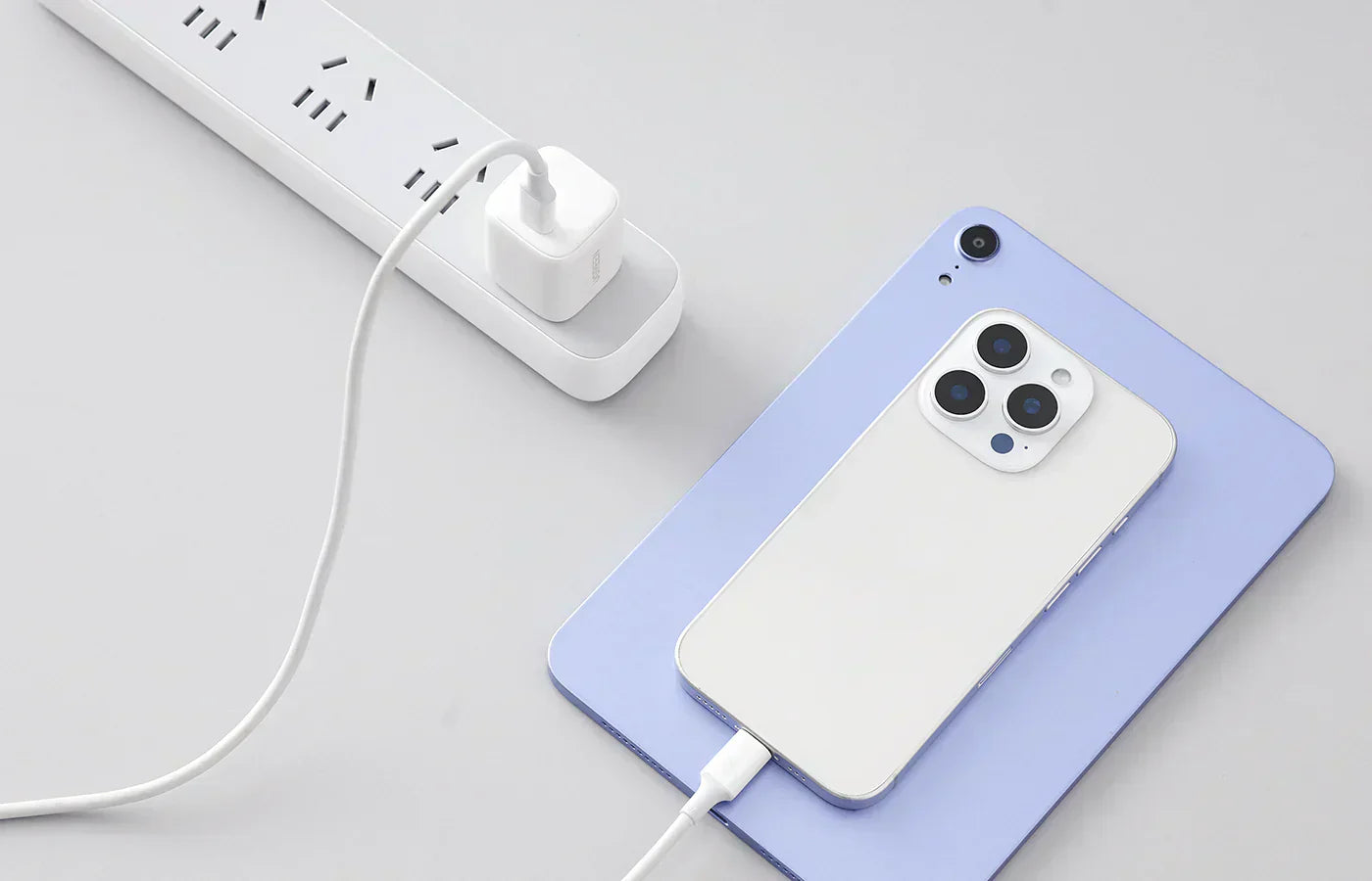 Can I Use My Old Charger with iPhone 17? Speed & Safety Guide