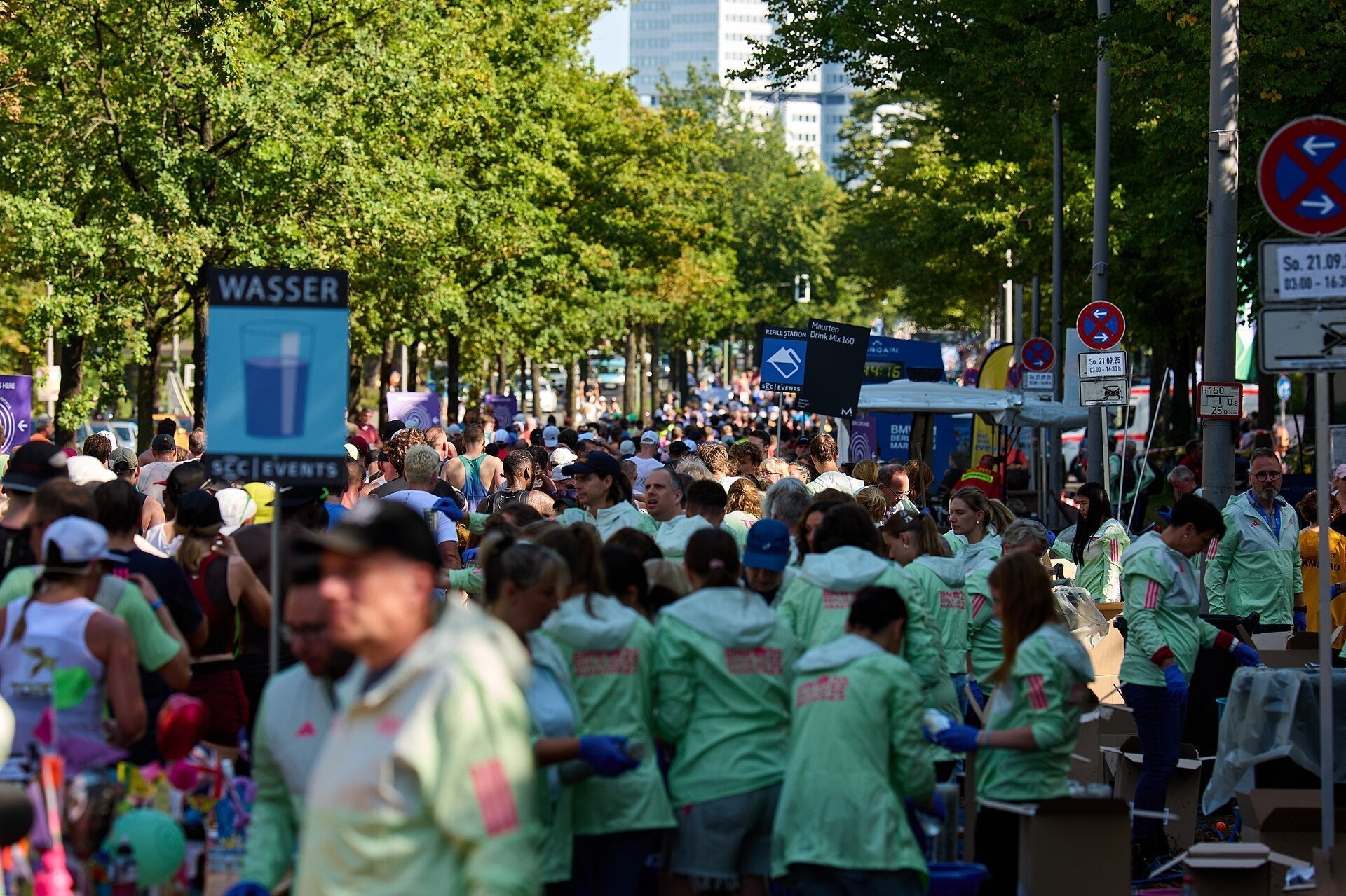 BMW BERLIN-MARATHON 2026 Spectator Guide: Best Spots, Tracking and Race-Day Tips
