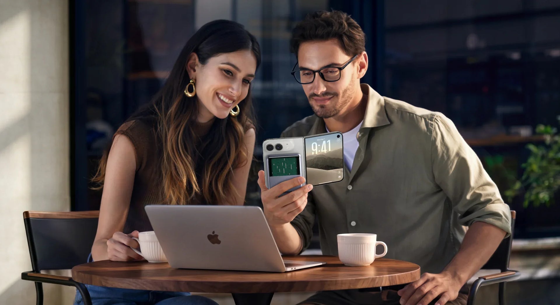 Can You Use a MagSafe Power Bank With iPhone Duo? What the Foldable Design Changes